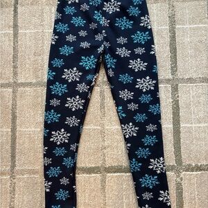Just Cozy Warm Leggings Fits Size M/L Winter Themed snowflakes NWOT